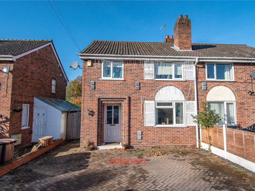 3 bed semidetached house for sale in Birmingham Road, Lickey End, Bromsgrove, Worcestershire