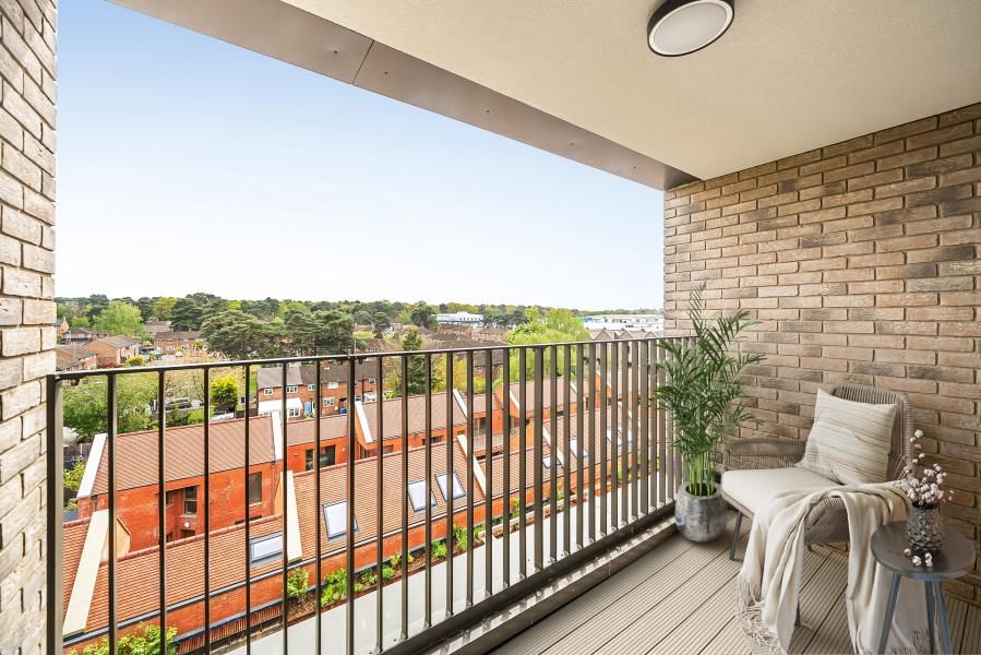 1 bed property to rent in 1822 Dartmouth Avenue, Woking GU21, £950 pcm