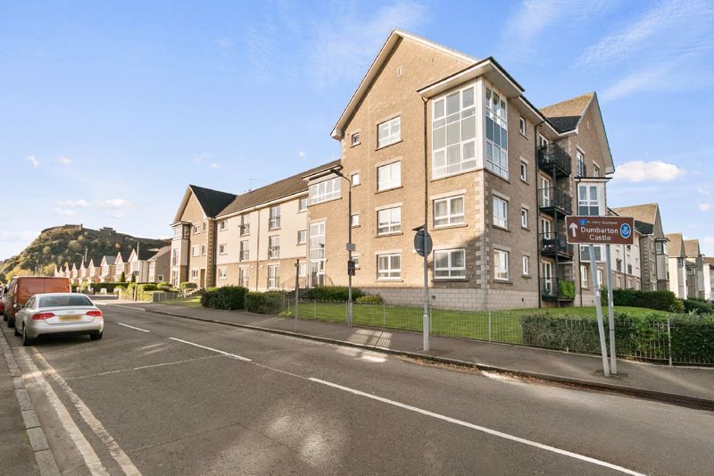 2 bed flat for sale in Castle Road, Dumbarton G82, £175,000 Zoopla
