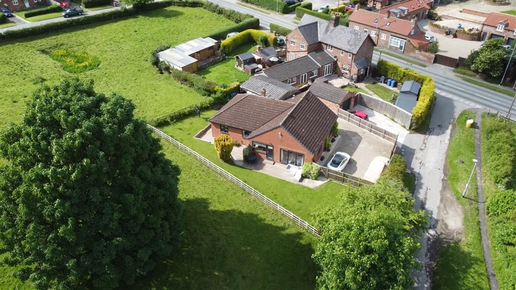 3 bed detached bungalow for sale in GartonOnTheWolds, Driffield YO25, £375,000 Zoopla