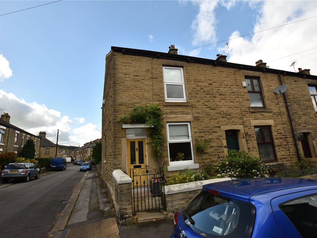 2 bed end terrace house for sale in Mount Street, Glossop, Derbyshire