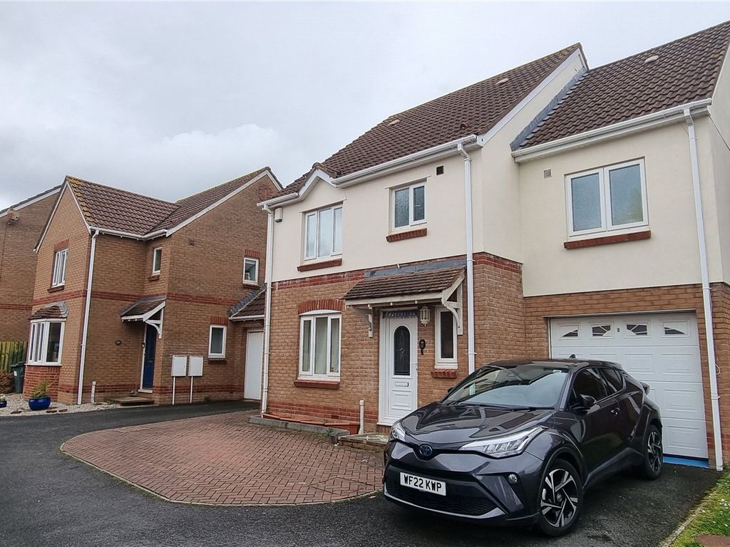 4 bed detached house for sale in Primrose Way, Kingskerswell, Newton