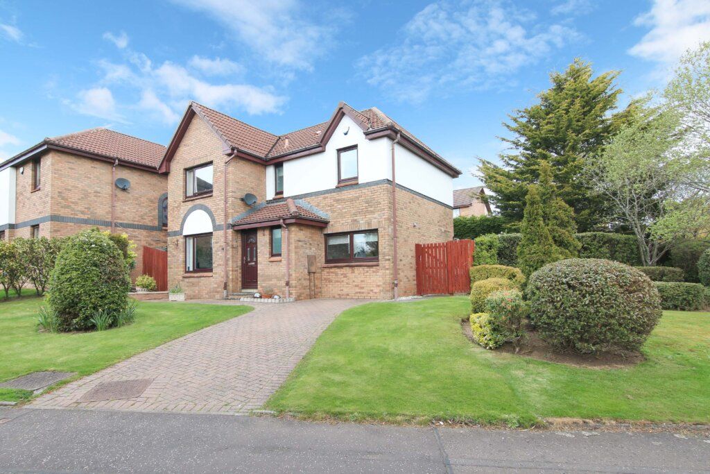 4 bed detached house for sale in 9 Burnbank, Straiton, Loanhead EH20