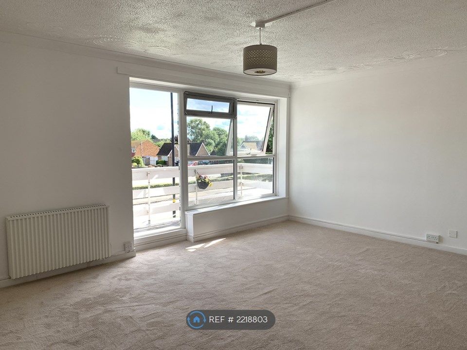 2 bed flat to rent in Willoughby Court, Sutton Coldfield B76, £1,200