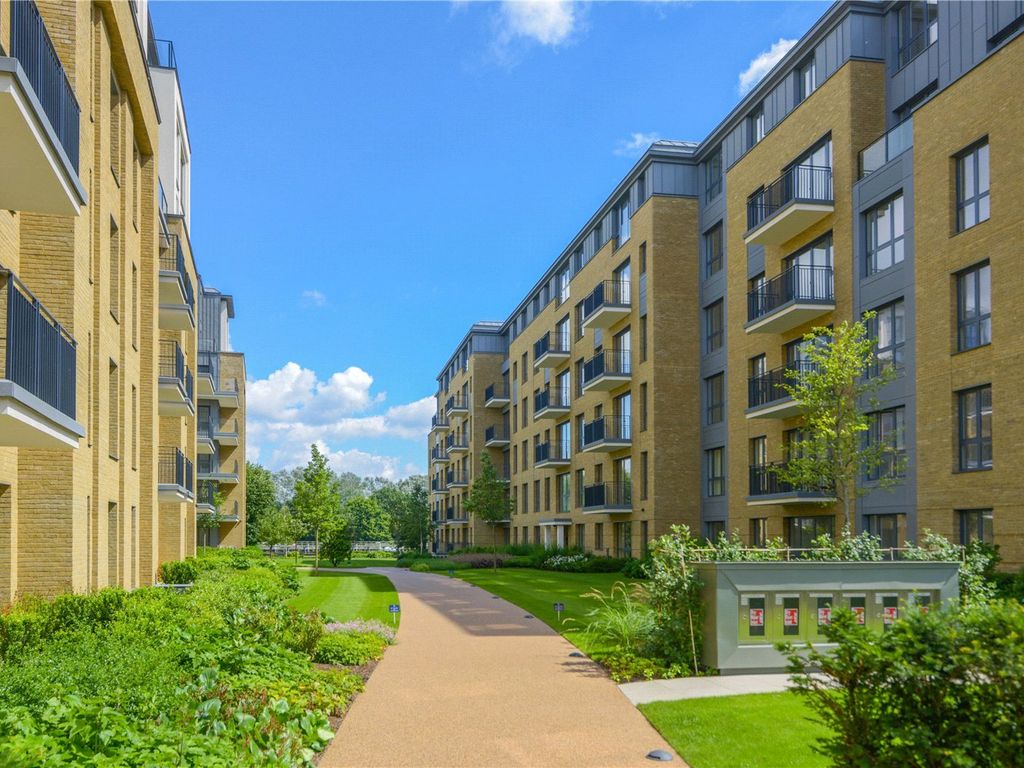 2 bed flat to rent in Teddington Riverside, Teddington TW9 Zoopla