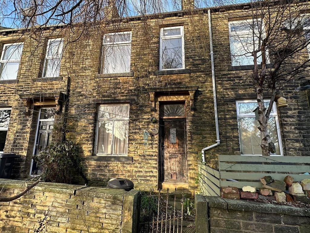 2 bed terraced house for sale in Stansfield Place, Idle, Bradford BD10