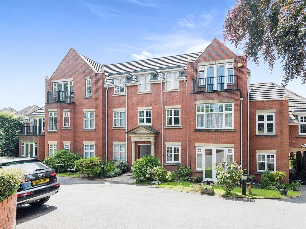 2 bed flat for sale in Lichfield Road, Four Oaks, Sutton Coldfield B74
