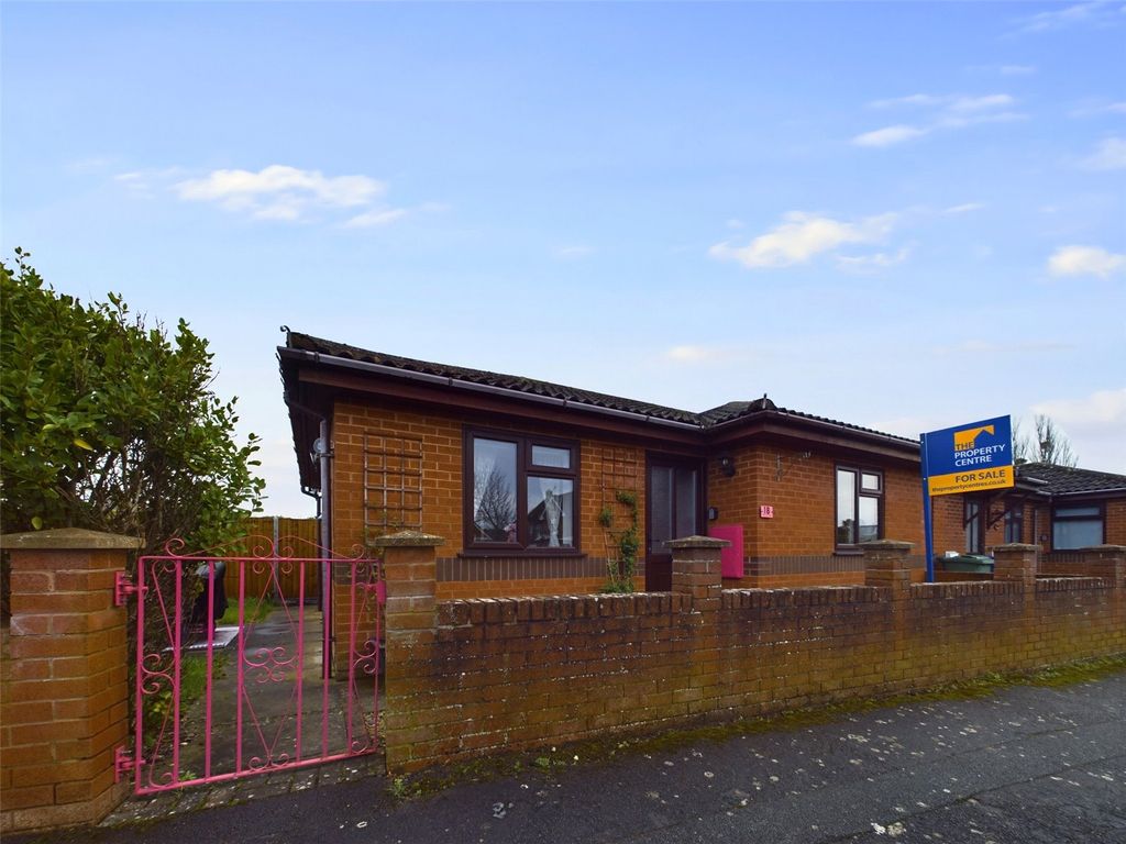 2 bed bungalow for sale in Sherwood Green, Longford, Gloucester
