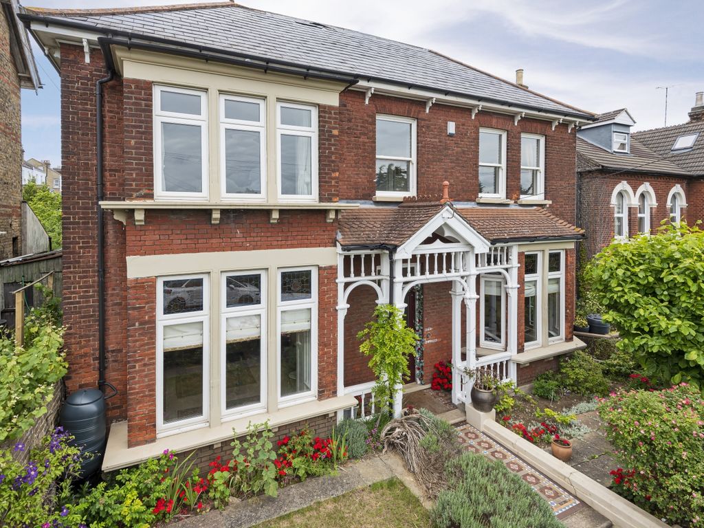 5 bed detached house for sale in Castle View Road, Strood, Rochester