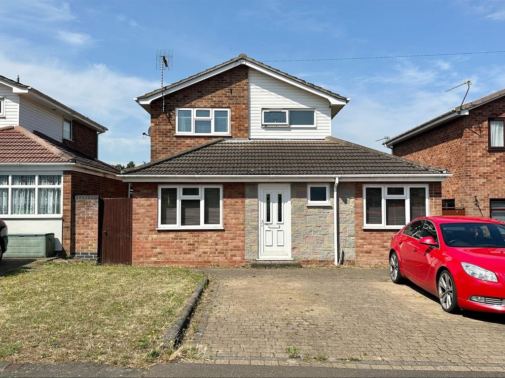 3 bed detached house for sale in Raven Close, Bradwell, Great Yarmouth