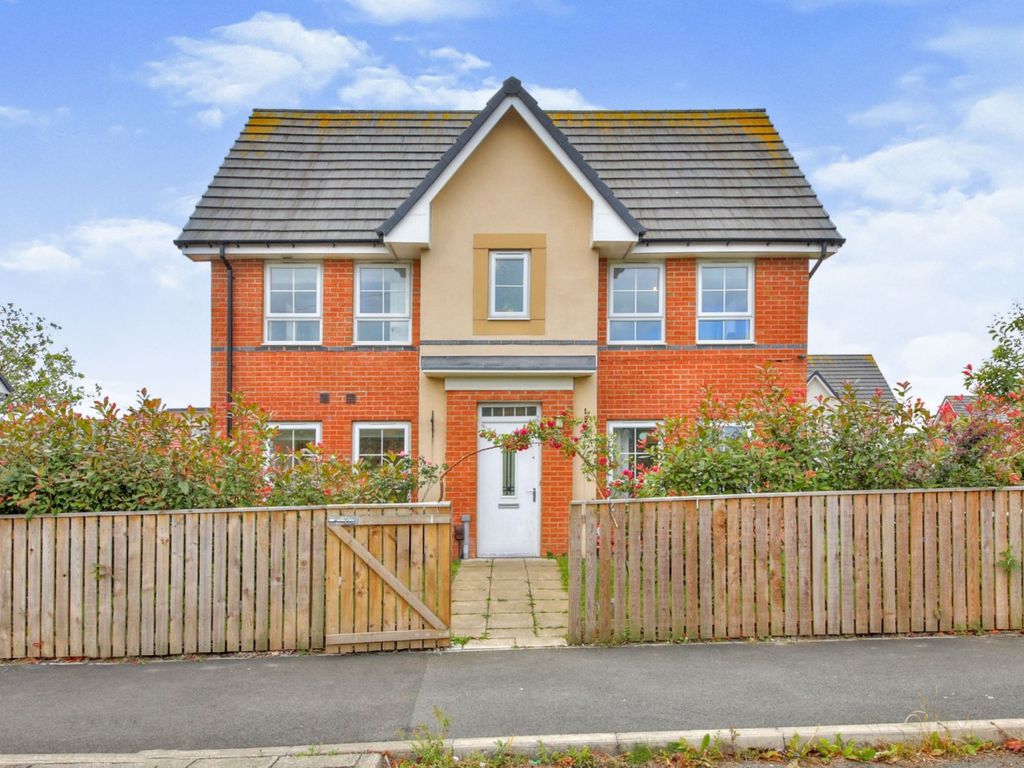 3 bed end terrace house to rent in Firfield Road, Newcastle Upon Tyne