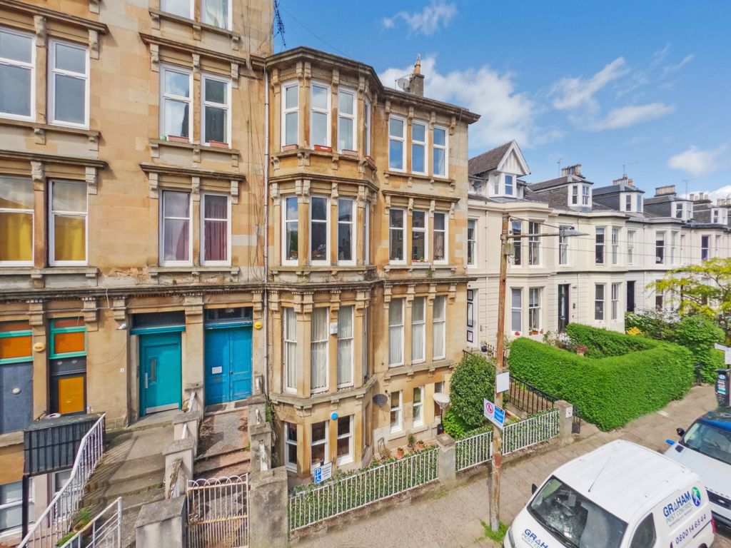 3 bed flat for sale in Holyrood Crescent, Kelvinbridge G20 Zoopla