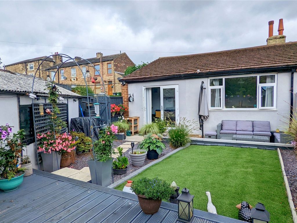2 bed bungalow for sale in Hepworth Lane, Mirfield, West Yorkshire WF14