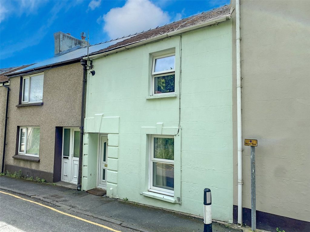 2 bed terraced house for sale in North Crescent, Haverfordwest