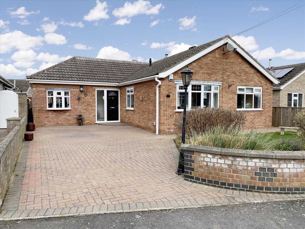 3 bed bungalow for sale in Road, Leasingham, Sleaford NG34 Zoopla