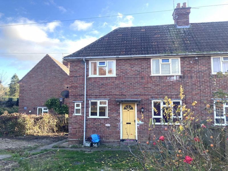 3 bed end terrace house for sale in Westfield Grove, Yeovil BA21, £