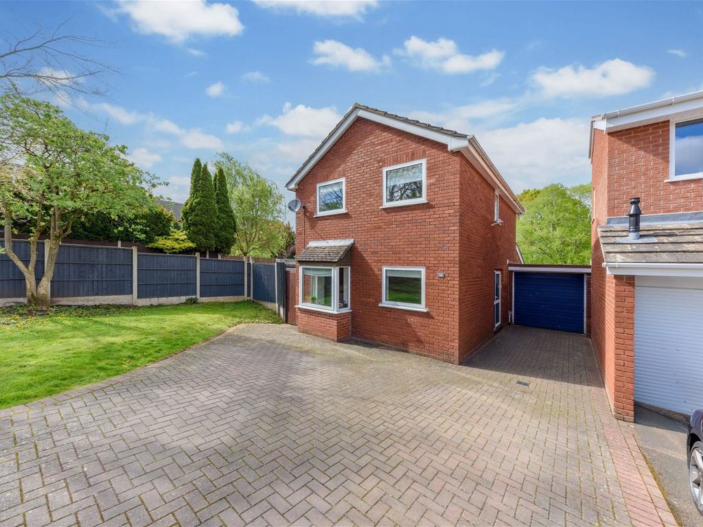 3 bed semidetached house for sale in Curlew Close, Kidderminster DY10