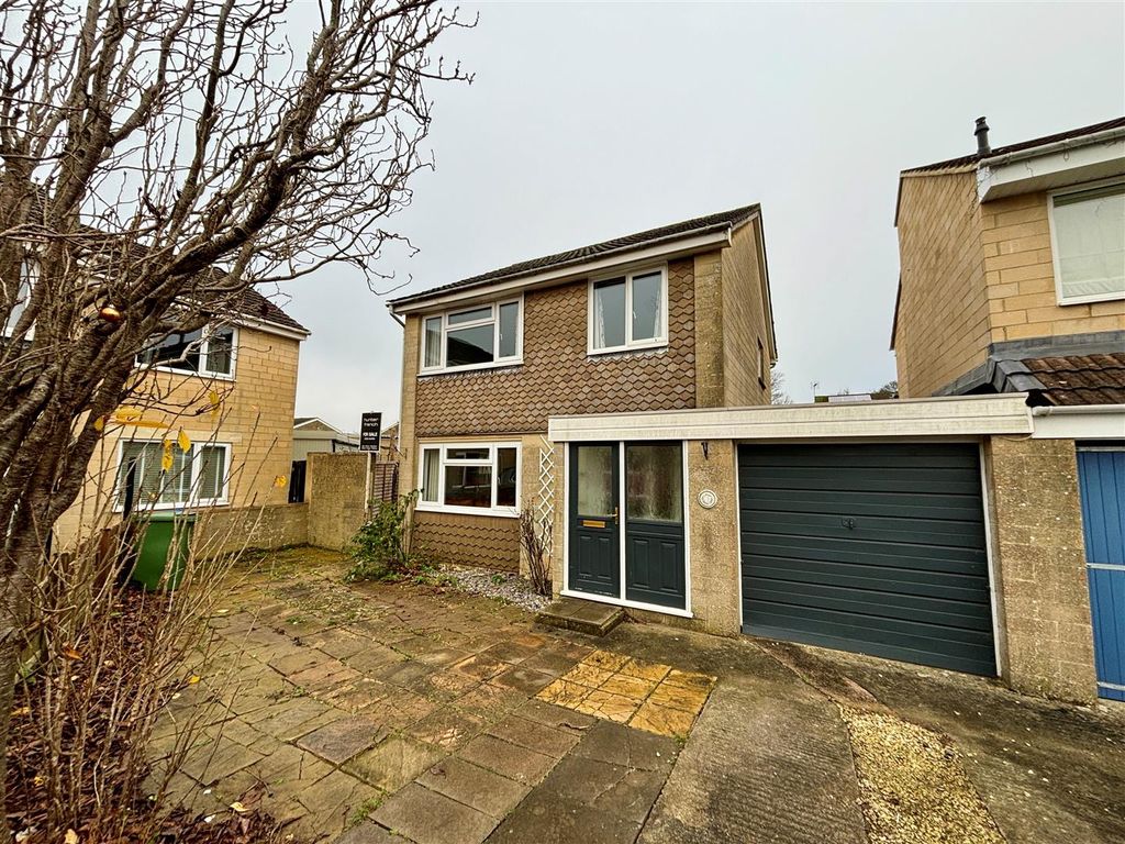 3 bed detached house for sale in Grocyn Close, Colerne, Chippenham SN14