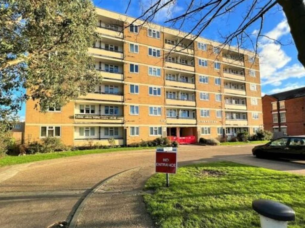 1 bed flat to rent in Crowstone Road, WestcliffOnSea SS0 Zoopla