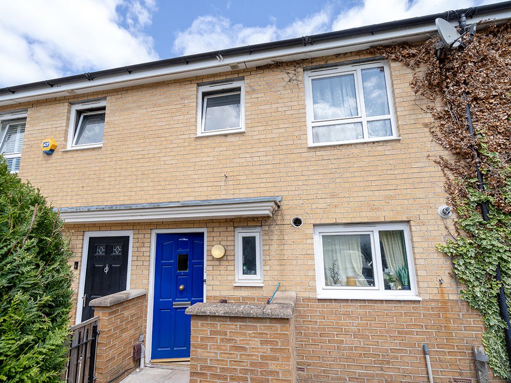 3 bed terraced house for sale in Willow Lane, Woolwich SE18 Zoopla