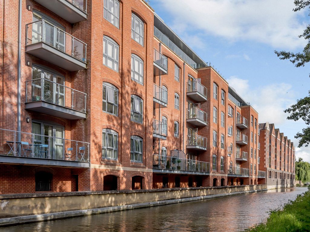 Foundry House, Waterfront OX2  