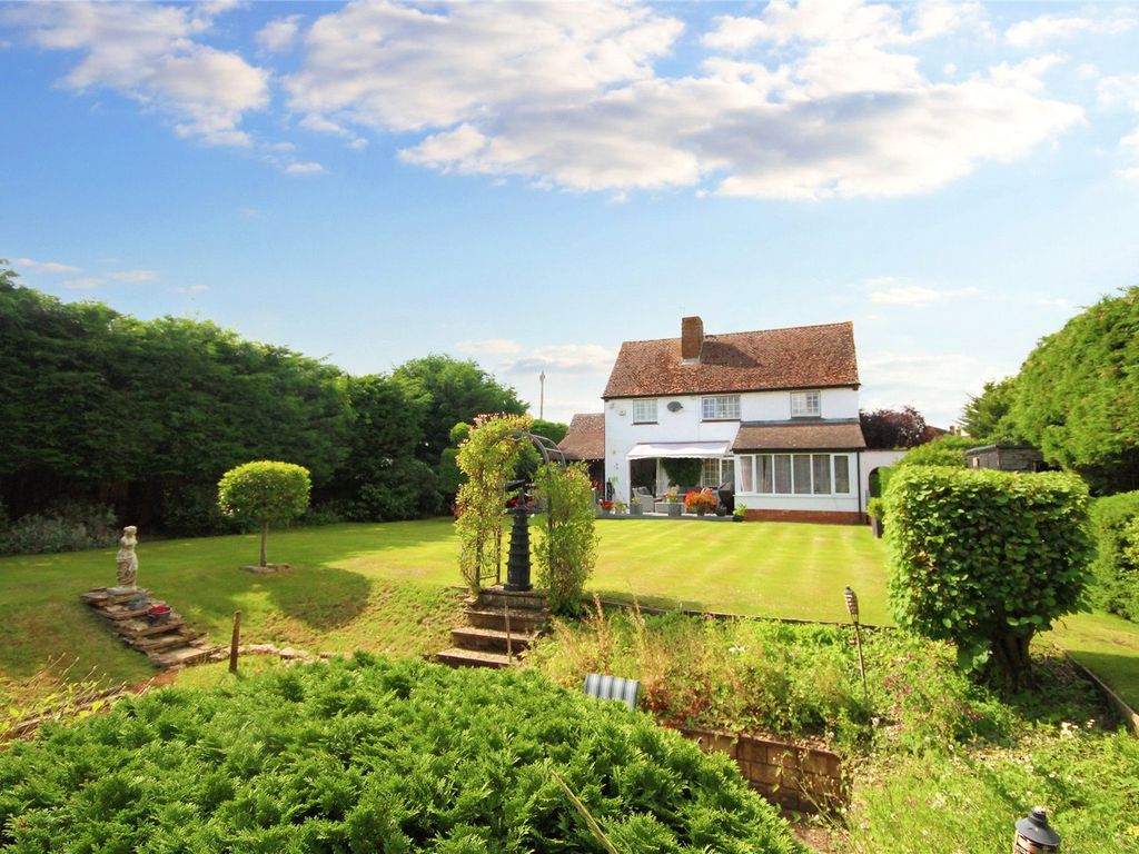 4 bed detached house for sale in Station Road, Eckington, Pershore