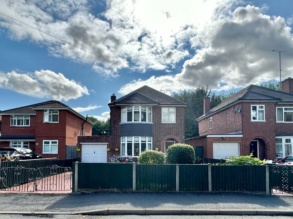 3 bed detached house for sale in Newbold Road, Newbold, Rugby CV21, £