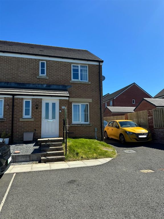 3 bed semidetached house for sale in Heol Y Plas, Carway, Kidwelly