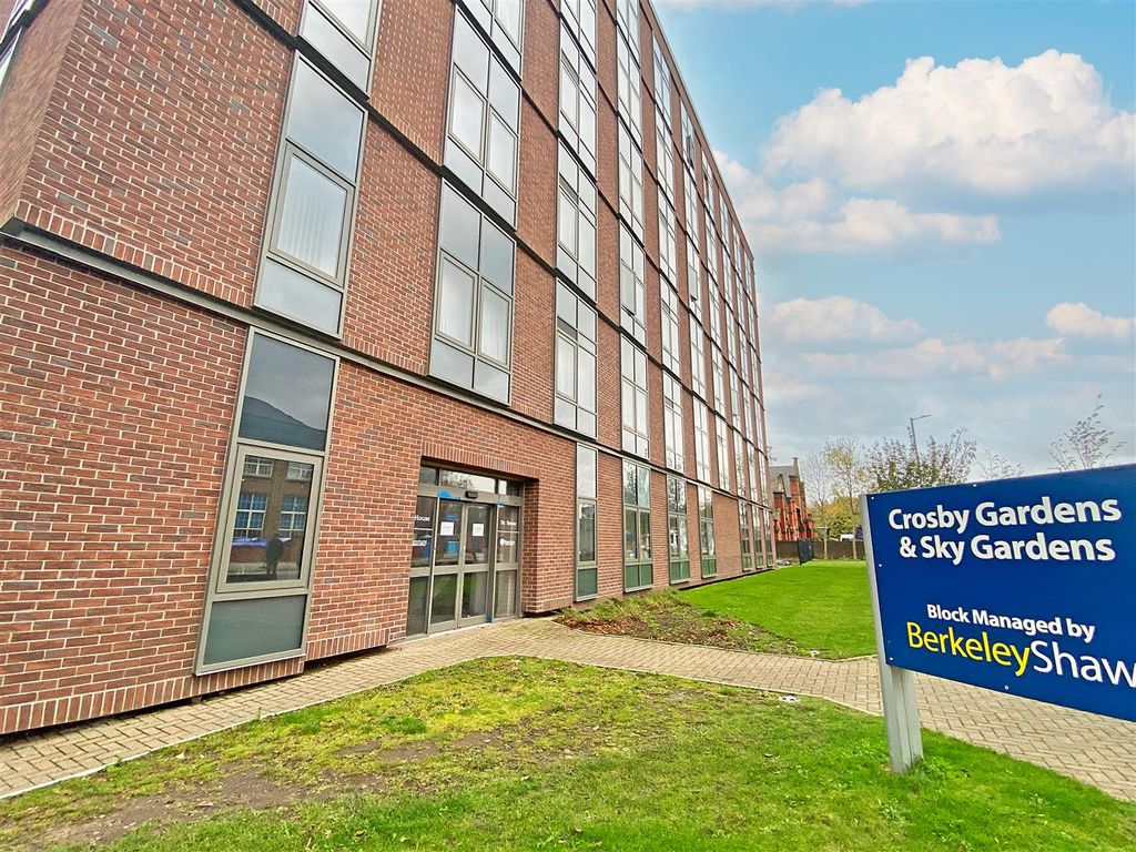 2 bed flat to rent in Crosby Gardens, Crosby Road North, Waterloo