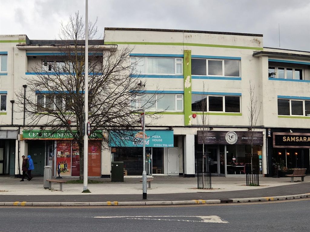 2 bed flat for sale in The Sovereign Centre, High Street, WestonSuper