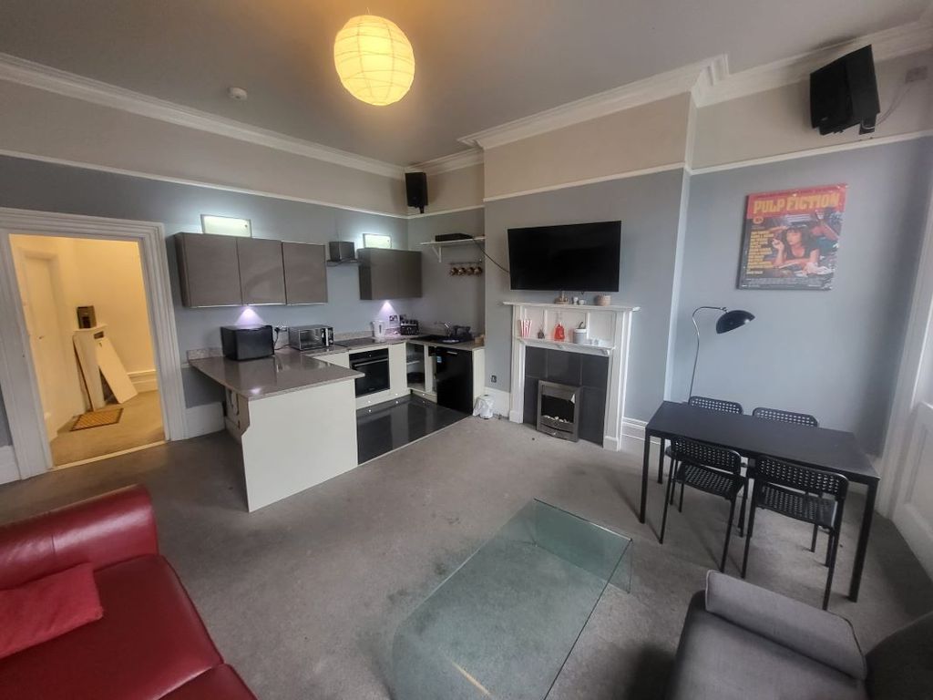 2 bed flat for sale in Flat 1 Poole Hill Terrace, 1523 Poole Hill