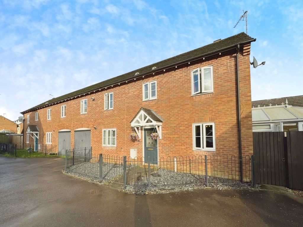 4 bed semidetached house for sale in Clos Y Porthmon, Gowerton