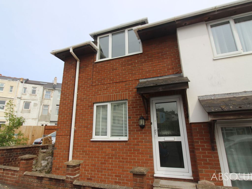 2 bed end terrace house to rent in Forest Road, Torquay TQ1, £825 pcm