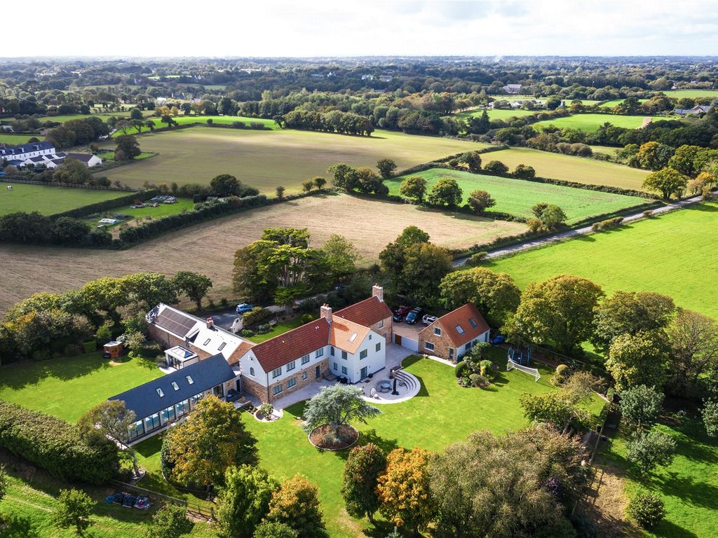 5 bed detached house for sale in Whitton Grange, La Route Des Issues