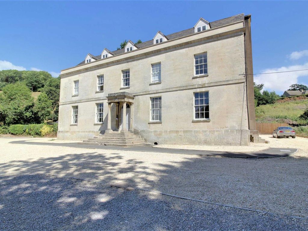 2 bed flat for sale in Bath Road, Woodchester, Stroud GL5 Zoopla