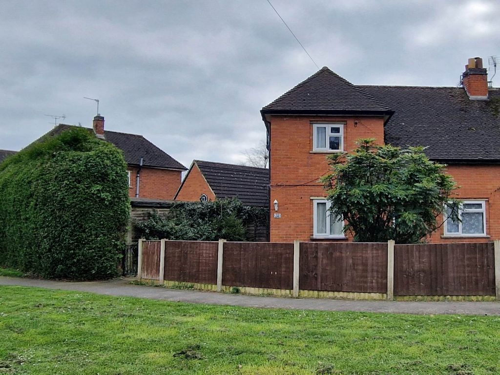 3 bed semidetached house for sale in Moira Dale, Castle Donington