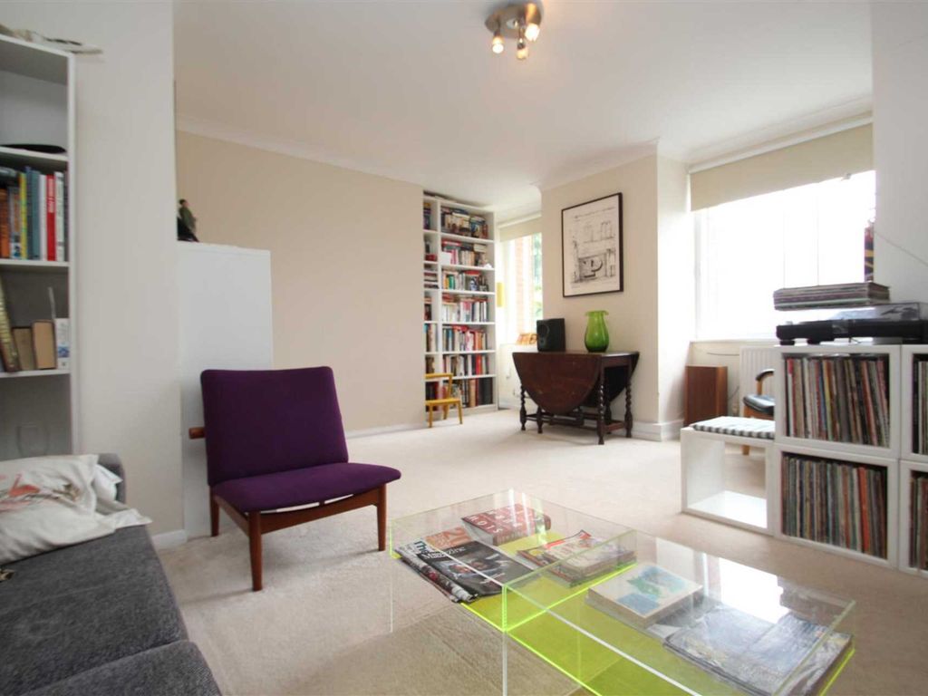 2 bed flat to rent in Whitehall Park, London N19, £2,000 pcm Zoopla