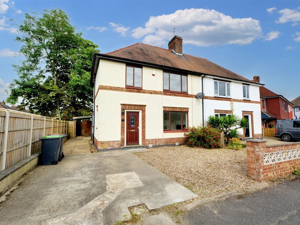 3 bed semidetached house for sale in Birkin Avenue, Toton, Beeston