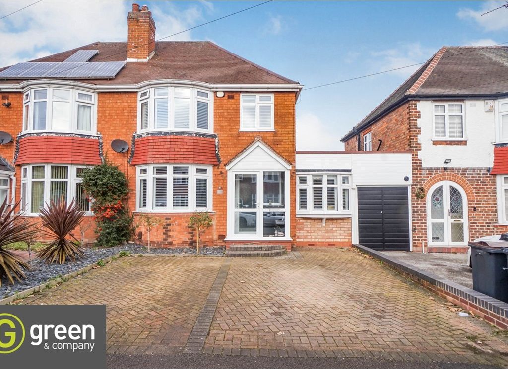 4 bed semidetached house for sale in Woodlands Farm Road, Erdington