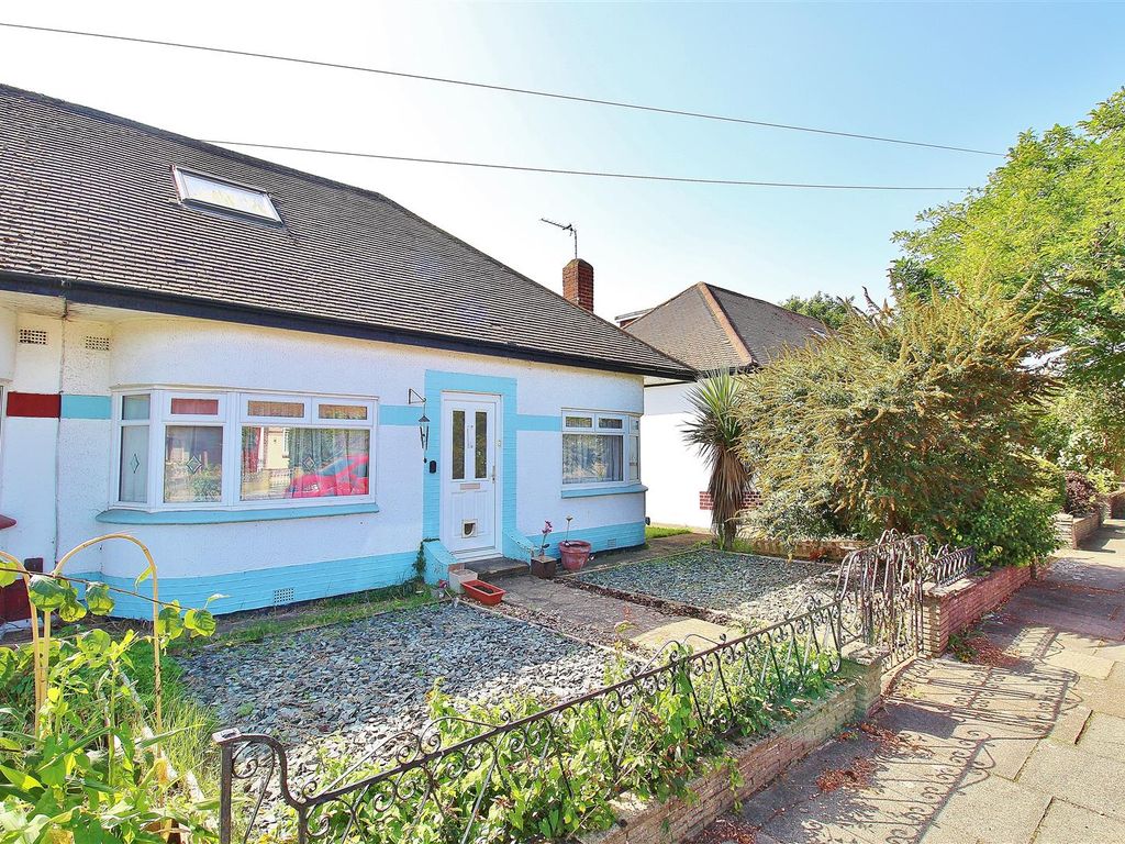 3 bed semidetached house for sale in Rosecroft Gardens, Twickenham TW2
