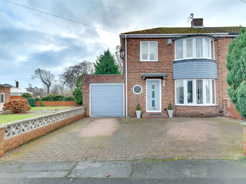 3 bed semidetached house for sale in Langdon Road, Hillheads Estate