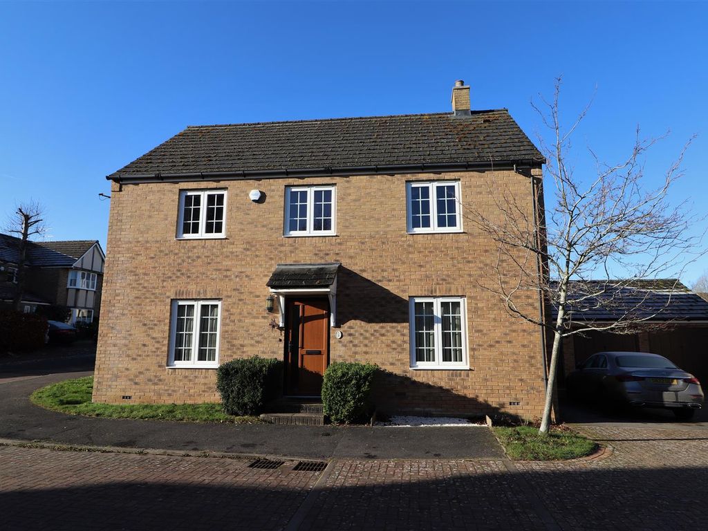 5 bed detached house to rent in Wyndham Way, Cheltenham GL54 Zoopla