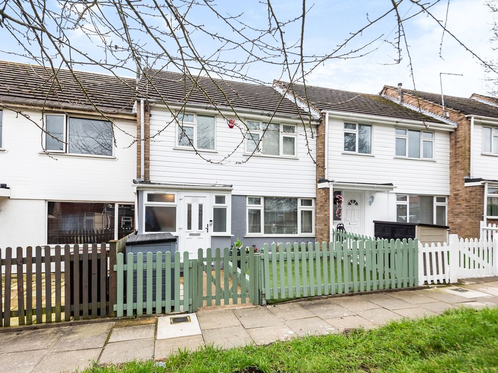3 bed terraced house for sale in Tilbury Close, Orpington BR5, £400,000