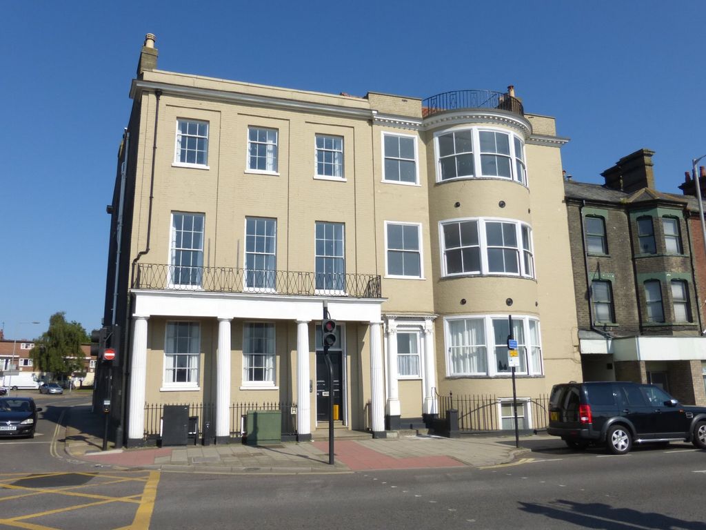 2 bed flat to rent in South Quay, Great Yarmouth NR30 Zoopla