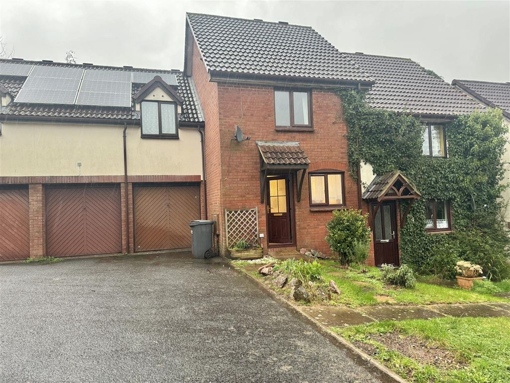 2 bed terraced house to rent in 30 Heron Way, Torquay, Devon TQ2, £925