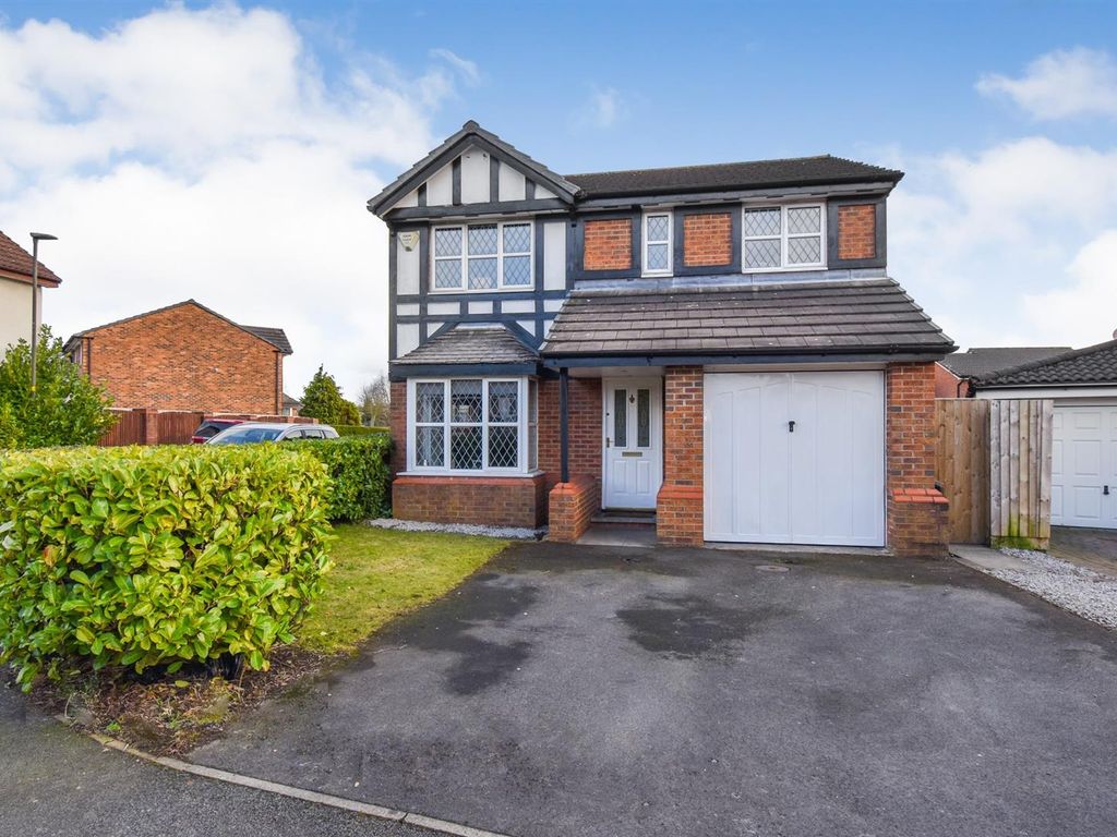 4 bed detached house for sale in Footman Close, Astley, Manchester M29