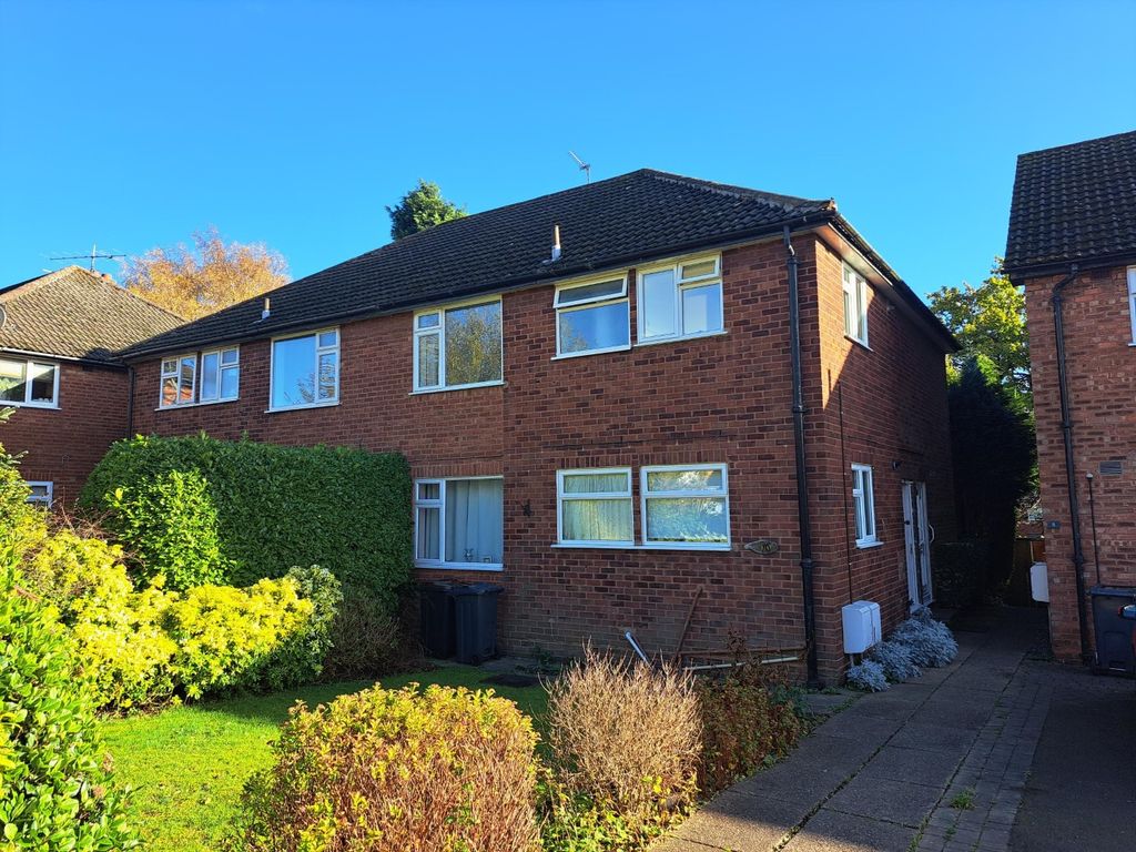2 bed to rent in Marlpit Lane, Four Oaks, Sutton Coldfield