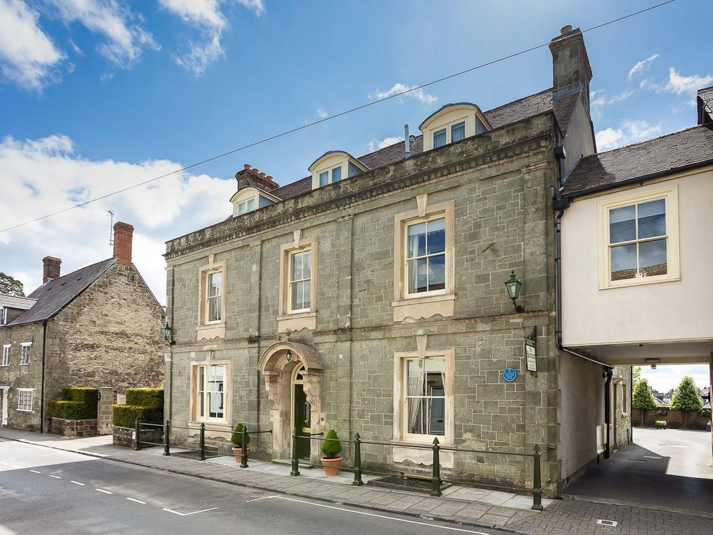 8 bed detached house for sale in Bell Street, Shaftesbury SP7 Zoopla