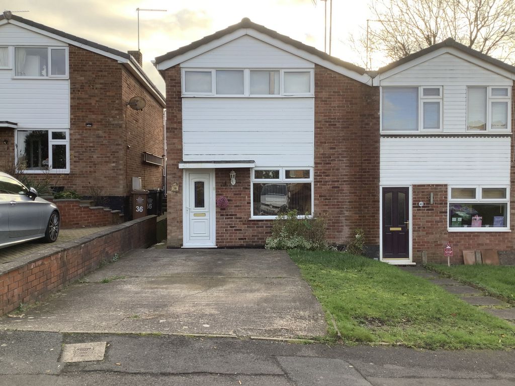 Clamp Drive, Swadlincote DE11  