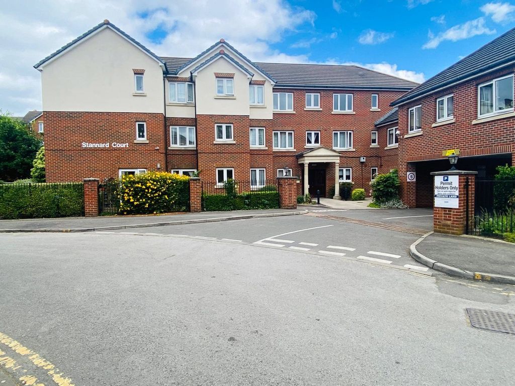 1 bed flat for sale in Culverley Road, London SE6, £135,000 Zoopla